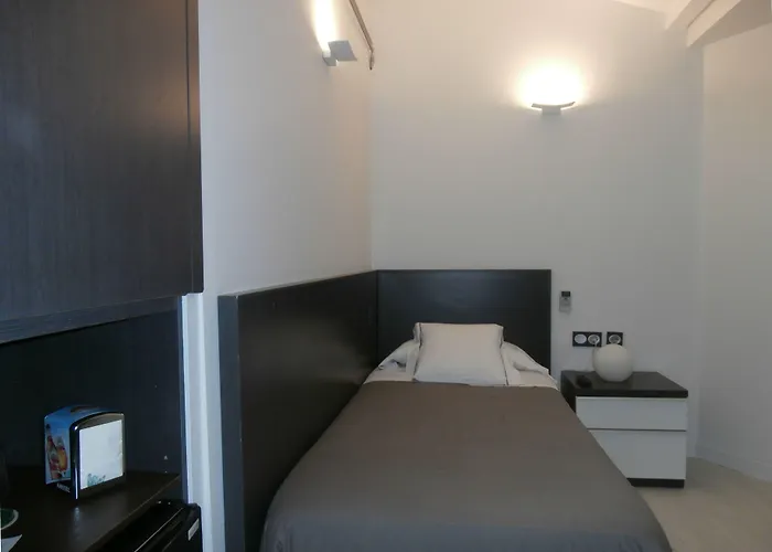 酒店 Punta Monpas 2*