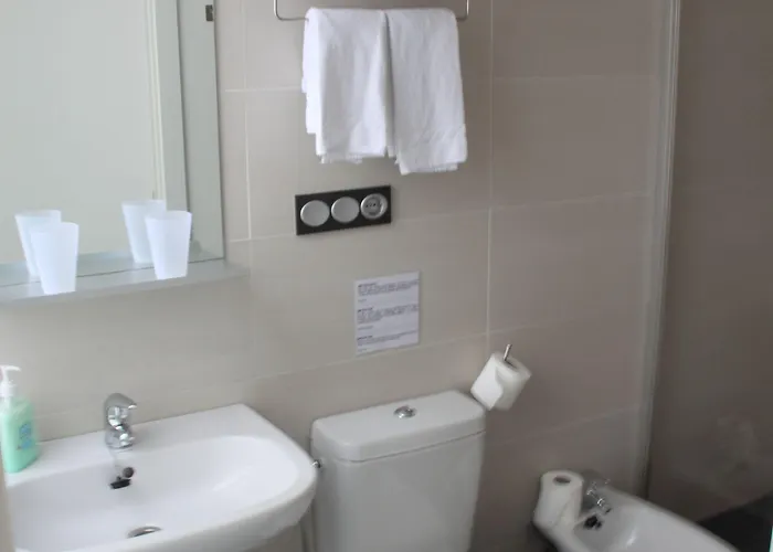 酒店 Punta Monpas 2*